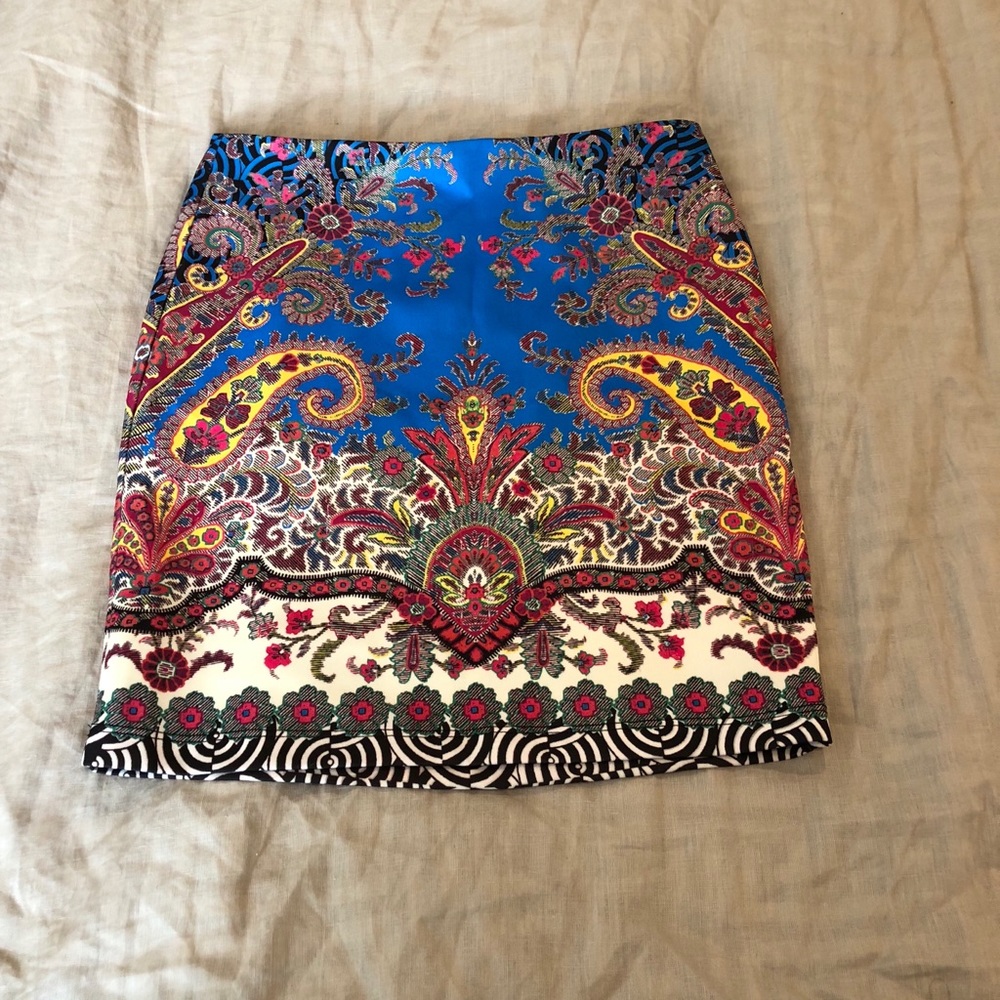 Bebe size M pencil skirt